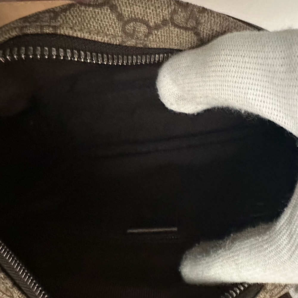 Gucci Crossbody Bag - Picture 14 of 16
